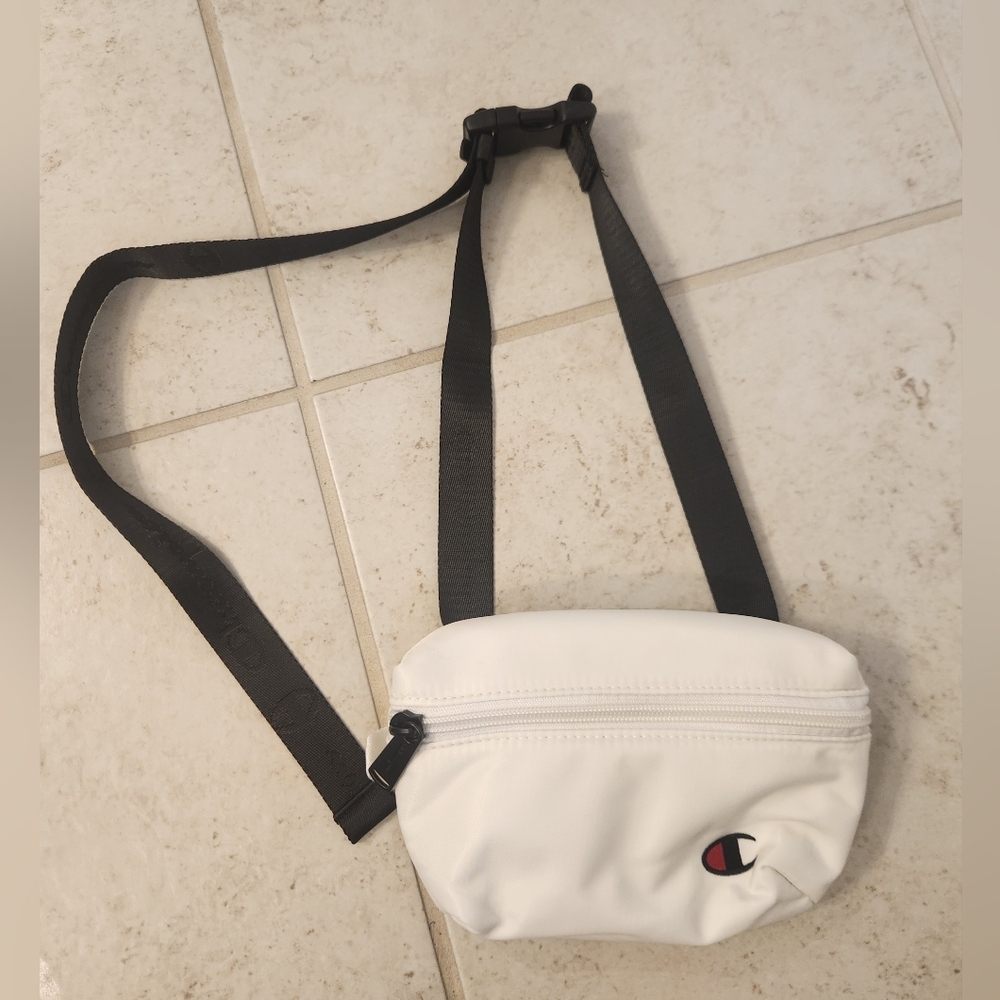 CHAMPION White Waist Belt Travel Vacation‎ Sports Fanny Pack Bag Unisex